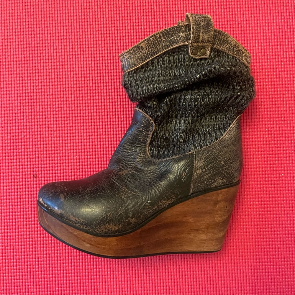 BedStu Distressed Slouch Leather Wedge Boots